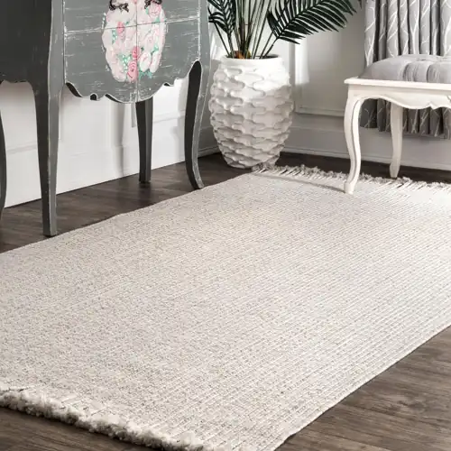 High-quality sisal carpet options in Dubai, perfect for living and office spaces