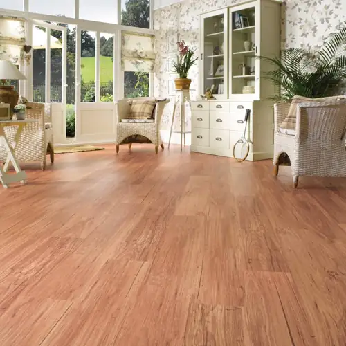 Luxury vinyl tiles in a Dubai bathroom with anti-slip surface and modern aesthetics.