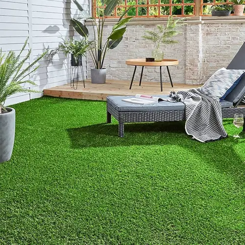Pet-friendly artificial grass carpet for homes and kennels
