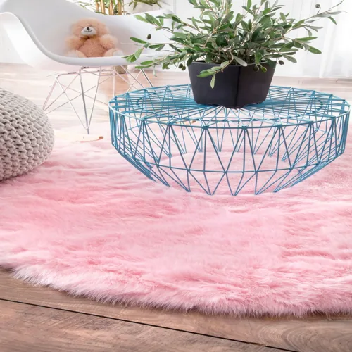 Soft Hermione shag rug – cozy and stylish floor covering for modern homes.