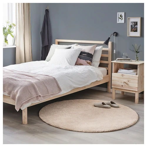 Stylish round area rug adding charm to Dubai apartments and villas.