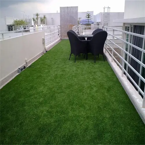 Waterproof grass carpet suitable for both wet and dry areas.