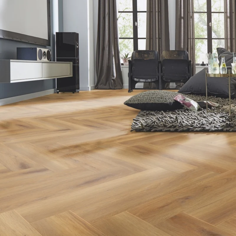 Heat-resistant wooden flooring for Dubai climate