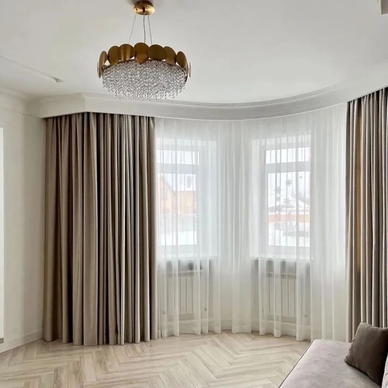 Motorized window coverings for light control and privacy in Dubai