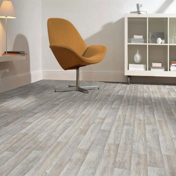 PVC flooring in stylish wood trend