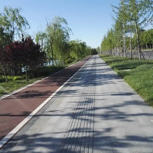 Permeable EPDM Granules for Drainage-Optimized Walk Path