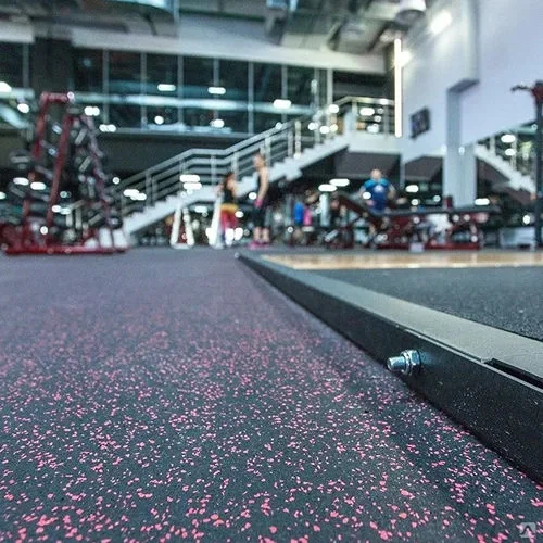 Resilient EPDM flooring in a Dubai CrossFit gym, built for intense use.