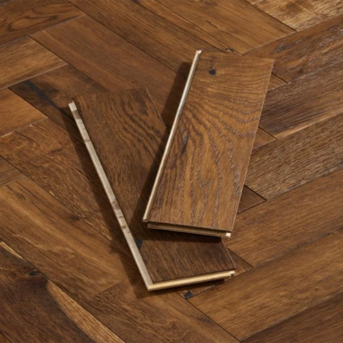 artisan-herringbone-hot-chocolate-oak-brushed-lacquered-engineered-wood-flooring
