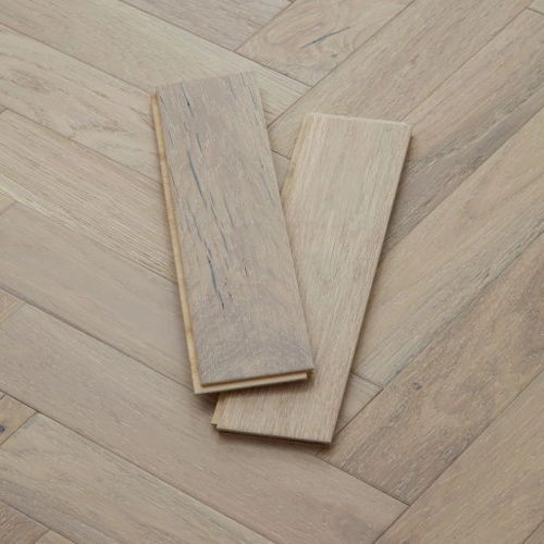 artisan-herringbone-scandi-oak-brushed-lacquered-engineered-wood-flooring