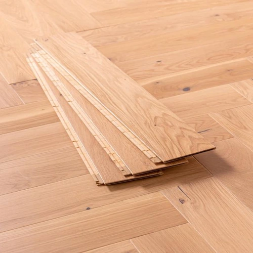 carpenters-choice-herringbone-vanilla-oak-lacquered-engineered-wood-flooring