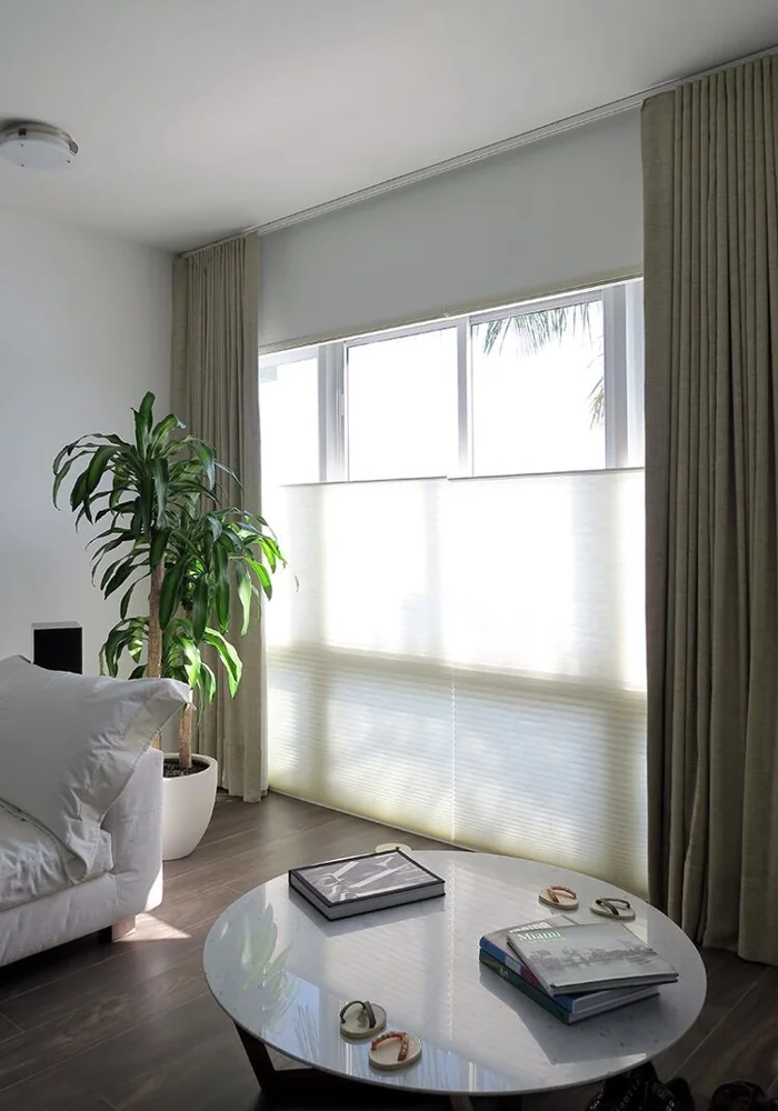 stylish motorized curtains supplier in dubai